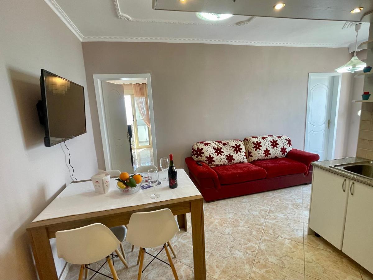 Sea View Apartment Vlorë Extérieur photo