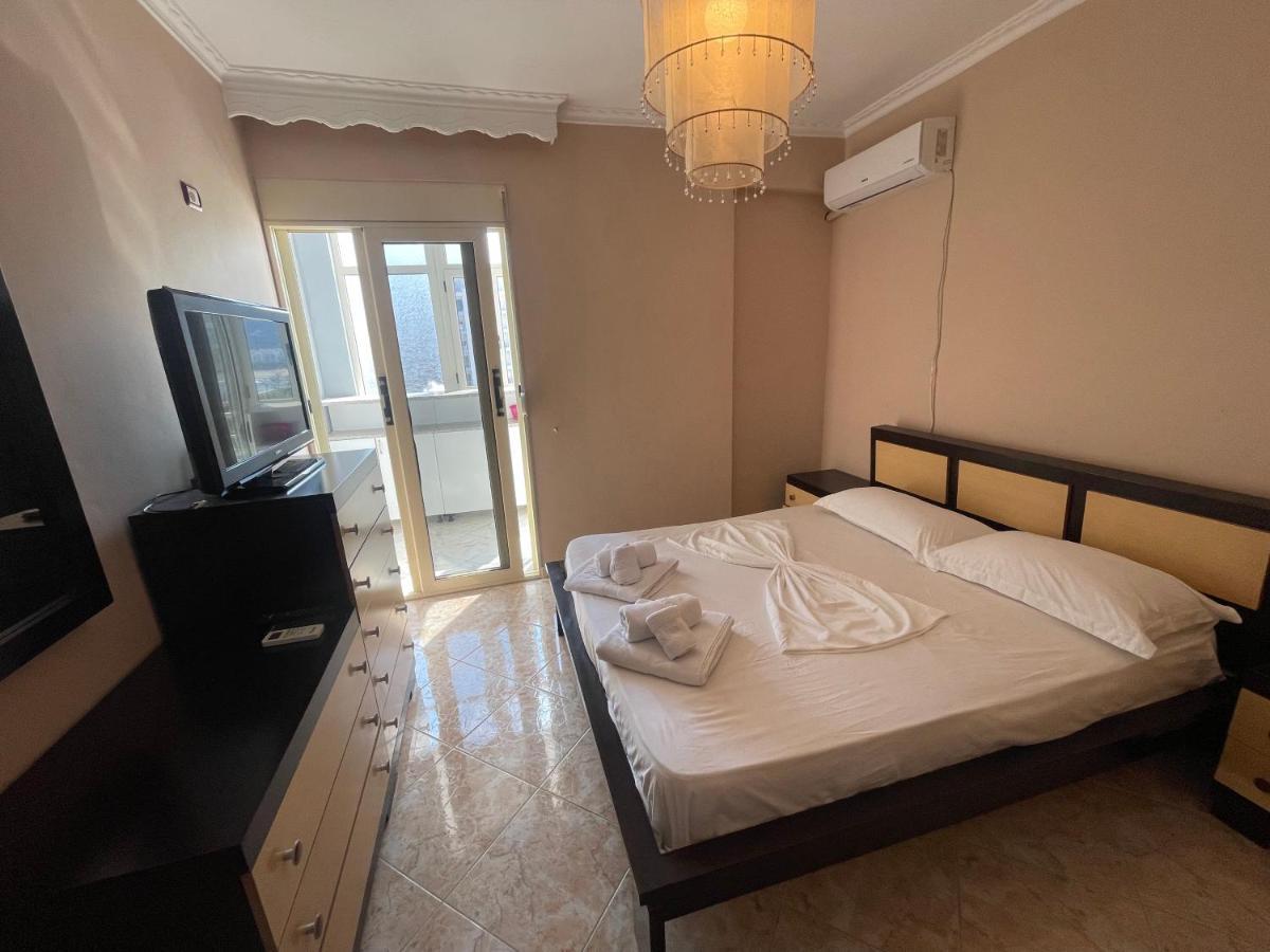 Sea View Apartment Vlorë Extérieur photo