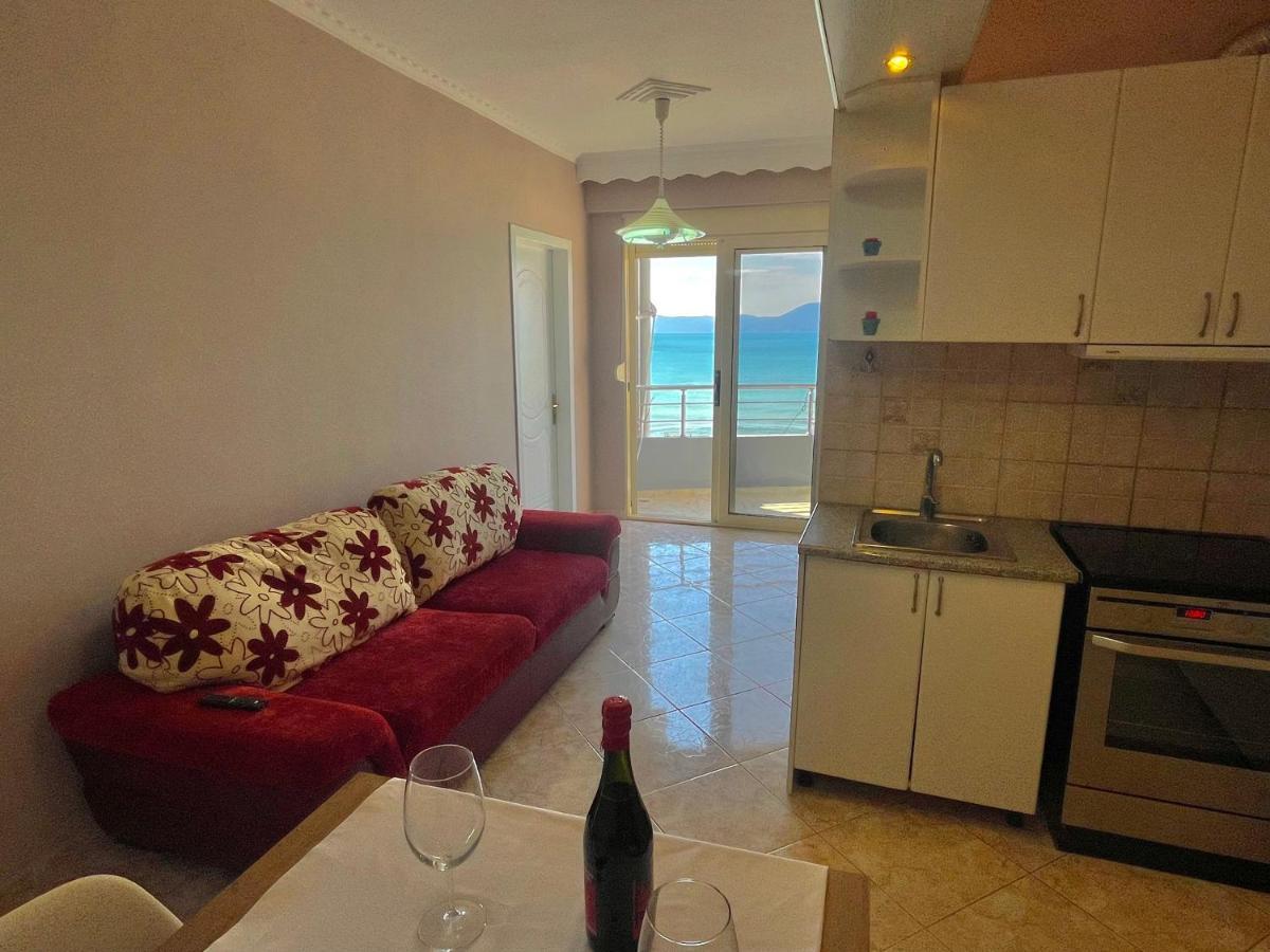 Sea View Apartment Vlorë Extérieur photo
